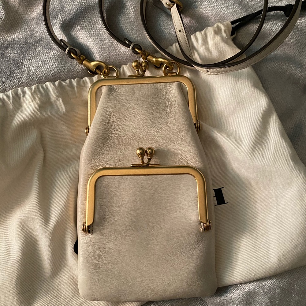 COACH kiss lock crossbody